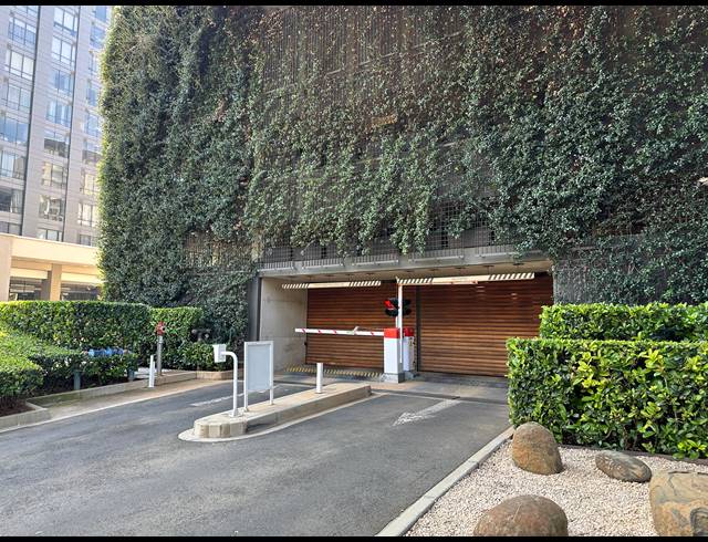 560M² OFFICE TO LET IN SANDTON CENTRAL